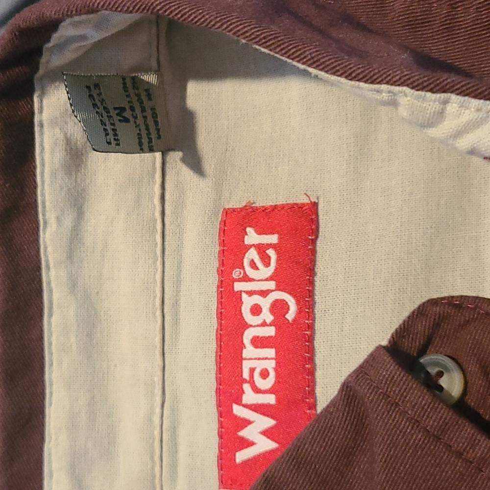 Wrangler button up - Picture 3 of 3